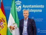 El alcalde de Estepona critica encarecimiento de luz para servicios públicos: "Es la puntilla a ayuntamientos"
