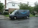 Imagen de una furgoneta de reparto de Amazon.