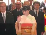 Inminente anuncio de boda en la Casa Imperial de Japón. La princesa Mako, sobrina del emperador Naruhito y su prometido el plebeyo Kei Komuro tienen ya el camino despejado tras años de polémica.