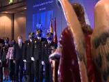 La Policía Nacional de Madrid entrega 342 condecoraciones en el día de su patrón
