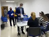 Gutiérrez se impone a Luengo en primarias al recibir el 85,54% de los votos y seguirá liderando el PSOE de Toledo