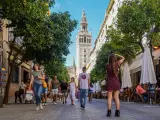 Turismo.- Muñoz subraya el "resurgimiento turístico" de Sevilla y espera que el puente sea punto de inflexión