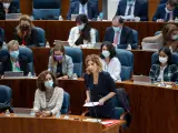 La portavoz del PSOE en la Asamblea de Madrid, Hana Jalloul, este jueves interviniendo en el Pleno de la Asamblea de Madrid.