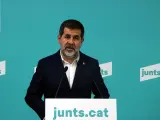 El secretario general de Junts, Jordi Sànchez, en rueda de prensa este domingo.