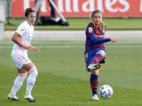 Ivana Andrés y Alexia Putellas, durante un Real Madrid - Barcelona