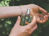El truco de TikTok para que el perfume dure todo el día.