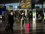 Aeropuerto Aena pasajeros viajeros mascarilla coronavirus