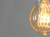 bombilla luz electricidad factura