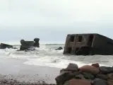 Estos búnkeres abandonados, situados al norte de Liepaja (Letonia) frente al mar Báltico, son una muestra castrense que se remonta a la época de la Rusia imperial. Datados en el siglo XIX, debían proteger la base naval ante cualquier ataque enemigo. Este lugar se ha convertido en una popular atracción turística que permitirá a sus visitantes no sólo conocer de primera mano la estructura de la fortaleza, sino disfrutar de la maravillosa puesta de sol en el mar Báltico.