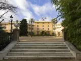 Palau de Pedralbes y jardines del recinto barcelonés.