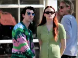 La pareja de cantantes compuesta por Sophie Turner y Joe Jonas ha disfrutado de un romántico paseo por Los Ángeles.