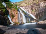 La única cascada de Europa que desemboca en el mar está en Galicia