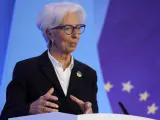 La presidenta del BCE, Christine Lagarde, comparece tras el anuncio de la decisión de política monetaria.