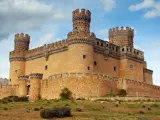 Este pueblo medieval está a menos de una hora de Madrid y tiene uno de los castillos mejor conservados del país