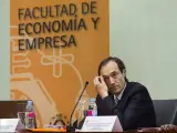 El consejero delegado de Unicaja Banco, Manuel Men&eacute;ndez