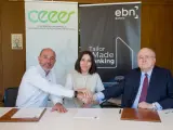 Jorge de Benito Garrastazu (Presidente de CEEES), Nuria Lekue Saratxo (vicepresidenta de CEEES) y José Gracia Barba (Presidente de EBN Banco)