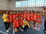 Equipo femenino del Club Handbol Sant Andreu.