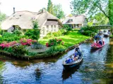 Giethoorn, uno de los pueblos m&aacute;s bonitos del mundo.