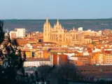 Esta es la ciudad española que fascina a los visitantes americanos: barata y rodeada de joyas naturales