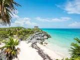 Ruinas de Tulum, frente al mar Caribe.