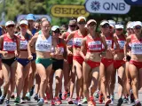 Salida de los 20 km marcha, con María Pérez a la izquierda, en el Mundial de atletismo de Oregon 2022