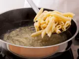 Pasta en proceso de cocción.