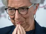 Lagarde se enfrenta al dilema de subir tipos en plena recesi&oacute;n.