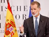 Berlin (Germany), 18/10/2022.- Spanish King Felipe VI delivers a speech during the opening of the German-Spanish Forum, in Berlin, Germany, 18 October 2022. The forum sees itself as a platform for exchange between the two countries. It was established at the suggestion of the German and Spanish governments and took place for the first time in 2002 on the occasion of the visit of the German President to Madrid. (Alemania, España) EFE/EPA/HANNIBAL HANSCHKE