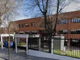Herido un chico de 17 años tras recibir varios pinchazos a la salida de un instituto de Madrid