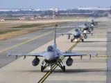 Cazas de la Fuerza Aérea de Corea del Sur en la base de Gunsan.