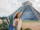 Turista en Chich&eacute;n Itz&aacute;.