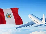 Montaje de un avi&oacute;n con la bandera de Per&uacute;.