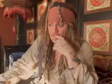 Johnny Depp recupera al capitán Jack Sparrow en un emotivo vídeo
