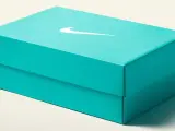 Caja de Nike en el color insignia de Tiffany