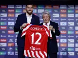 Matt Doherty, junto a Enrique Cerezo.