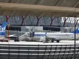 Aviones de Air Europa en la pista de aterrizaje de la Terminal T4 del aeropuerto Adolfo Suárez Madrid-Barajas.