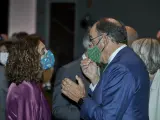 La ministra de Hacienda y Función Pública, María Jesús Montero, conversa con el presidente y consejero delegado de Iberdrola, José Ignacio Sánchez Galán.