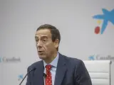 El consejero delegado de CaixaBank, Gonzalo Gortázar, interviene durante la presentación de los resultados de la entidad