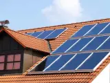 Requisitos para instalar placas solares en bloques de edificios y ahorrar en luz