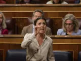 La ministra de Igualdad, Irene Montero, interviene durante una sesión plenaria, en el Congreso de los Diputados, a 29 de marzo de 2023, en Madrid (España).