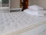 Cómo limpiar las manchas amarillas de sudor del colchón