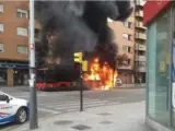 Un autobús se incendia en el barrio de San José (Zaragoza).