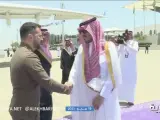 Zelenski llega a Arabia Saudí.