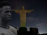El momento del encendido del Cristo Redentor de Río de Janeiro en protesta por los cánticos racistas contra Vinícius