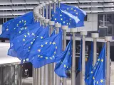 Imagen de archivo de banderas de la Uni&oacute;n Europea