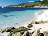 Las poco conocidas islas gallegas con playas de arena blanca y acantilados de infarto