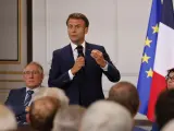 Emmanuel Macron durante su encuentro con los alcaldes de las ciudades afectadas por los disturbios.