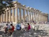 Gracia protege su joya histórica y limita a los turistas las visitas a la Acrópolis