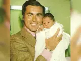 Kiko Rivera ha publicado fotos de él de pequeño con su padre, Paquirri.