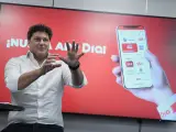 El consejero de Dia España, Ricardo Álvarez presenta la transformación digital de Dia en la tienda Dia de Núñez de Balboa